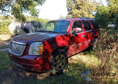 2007 GMC Yukon Denali z USA, uszkodzony, nr VIN 1GKFK63897J317700